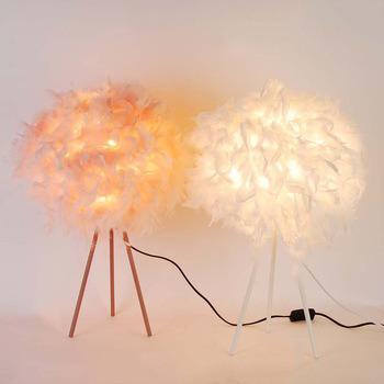 China Modern OEM Nordic Style Fancy Restaurant Decoration Feather Table Lamp for sale