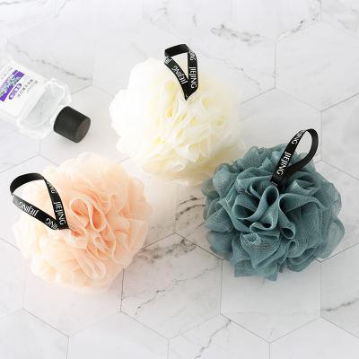 China All Natural Factory Wholesale Color PE Bathroom Foam Bath Ball Bath Flower for sale