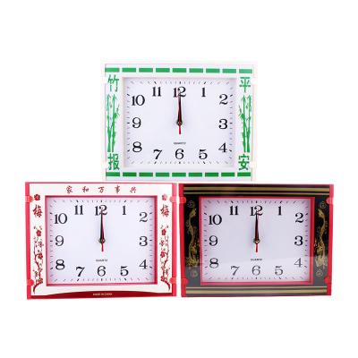 China Trend radio hot sale classic fashion living room battery hanging plastic wholesale wall clock for sale