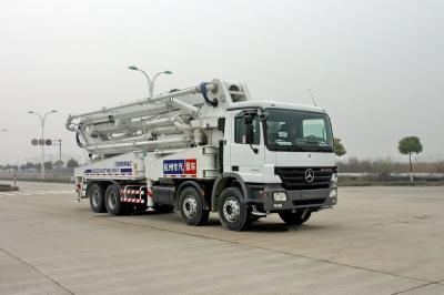 China BENZ 8x4 Betonpumpe-LKWs für das Pumpen konkreter Ausrüstung 47m zu verkaufen