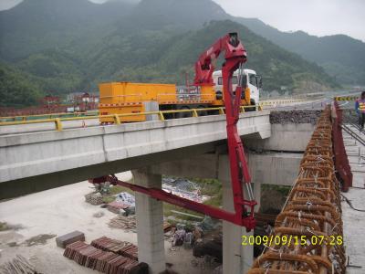 China Eimer-Art Brücken-Inspektions-Ausrüstungs-Brücke Snooper-LKW Dongfeng 230HP 18m zu verkaufen