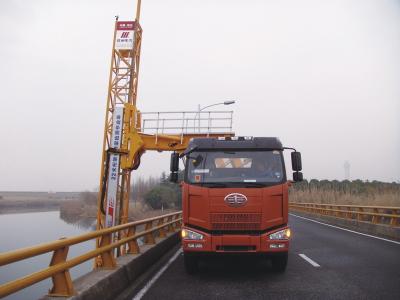 China Fahrgestelle 8x4 206KW 280HP, Max Span Width der Fachwerkbrücke-Inspektions-Ausrüstungs-FAW 4m zu verkaufen