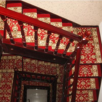 China Stain Resistant Red Printed Stair Cover Anti-Slip Carpet For Home for sale