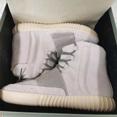 China Fashion Trend With Factory Big Boxes Size 750 Brand Design Sports Walking Sneakers Yeezy High Top OG Sports Shoes for sale