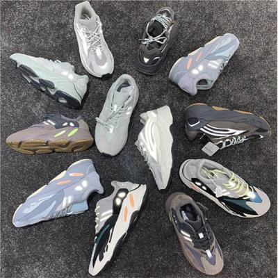 China Hot Selling Fashion Trend Good Quality Original Yezzy 700 Sports Fashion Sneakers Women Men Casual Walking Shoes Wholesale for sale