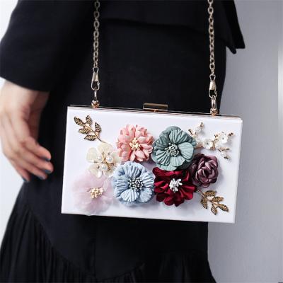 China Fashoion Luxury Acrylic Transparent Women Grab Bag Flower Chain Wedding Party Dinner Shoulder Bag Elegant Bridal Evening Clutch Bag for sale