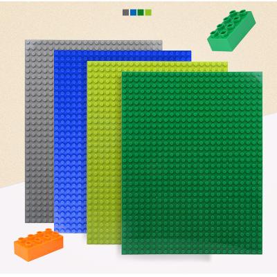 China Construction Toy 32x24 Studs  Green baseplate Building blocks plate Construction Toyeducational blocks toys Compatible with Lego DUPLO for sale