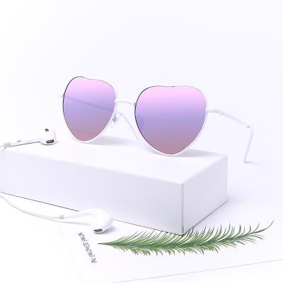 China Hot Selling Fashion Sunglasses Metal Heart Shaped Sunglasses Fashion Sunglasses For Women for sale