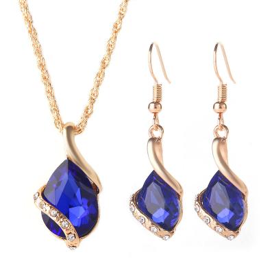 China Women Romantic Crystal Pendant Gold Plated Chain Necklace Earring Jewelry Set for sale