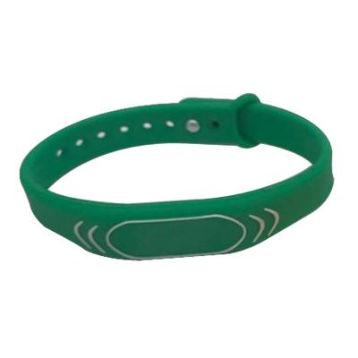 China Sport Rubber Baller Chip Silicone Wristbands from China for sale