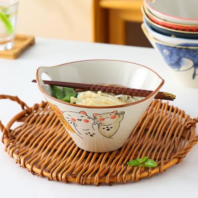 China Viable Wholesale Japanese Serving Cereal Custom Printed Design Large Ceramic Ramen Soup Noodle Bowl With Chopstick Hole for sale