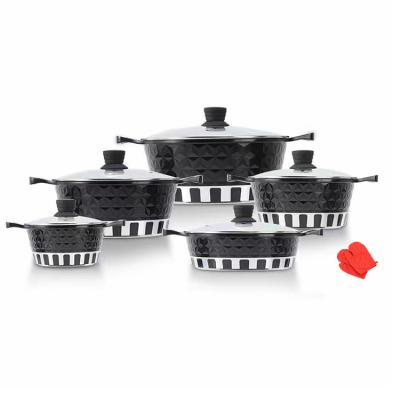 China Sustainable Hot Sale Customized Cast Aluminum Non-Stick Kitchen 10pcs Cookware Sets Panci Set With Glass Lid for sale