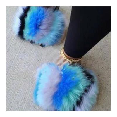 China Summer Furry Sandal luxury designer raccoon fur fluffy slippers women's fashion trend Fox fur slips custom logo for sale