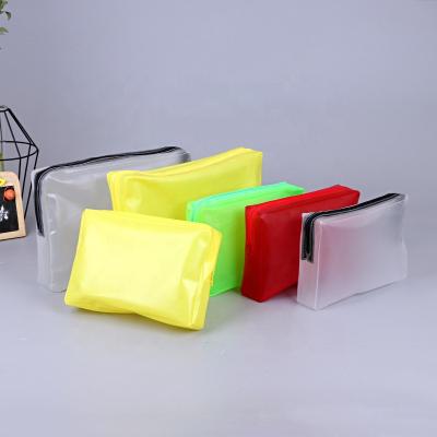 China Wholesale Clear Fashion PVC Vinyl Cosmetic Make Up Packaging Plastic Ziplock Bag Vinyl Zipper PVC Ziplock Bag for sale