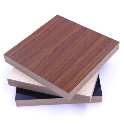 China Furniture Film Faced Marine Plywood / Hardwood Plywood Sandwich Panel en venta