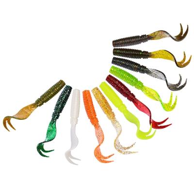 China Outdoor Fishing Activity 3.3g Top Right 75mm Sc004 Bifurcated Curved Tail Baits Hot Selling Artificial Soft PVC Lure Bait Worms For Fishing for sale