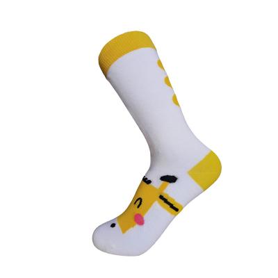 China Wholesale Kids Sporty Custom Jacquard Pattern Breathable Confetti Bangs Heart Socks Kids for sale