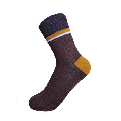 China Walmart Antibacterial Stripe Knocks Basketball Novelty Sport Knocks Slouch Socks for sale