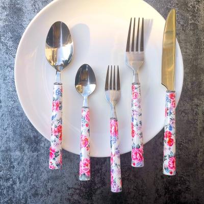 China 20pcs Mirror Wedding Viable Handle Spoon and Fork Travel Plastic Stainless Steel Flatware Set for sale