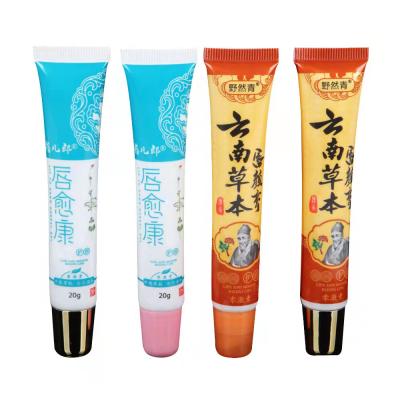 China Private Empty Plastic Clear Lip Gloss Tubes 15ml Lip Gloss Tube 5 Pink Silver Black White Lid Cosmetic Gold Cosmetic for sale