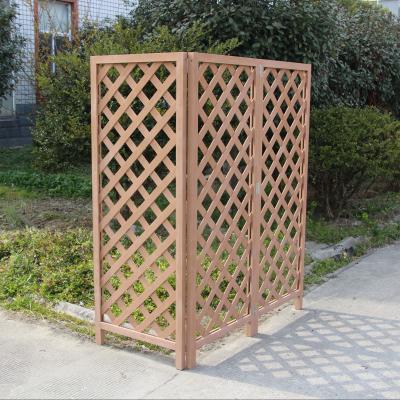 China Easily Assembled Plastic Composite Collapsible Fence With Decorative Wooden Lattice for sale