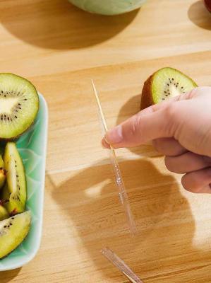 China Individualmente o dente de bambu do envoltório do saco de plástico escolhe para a salada de fruto à venda