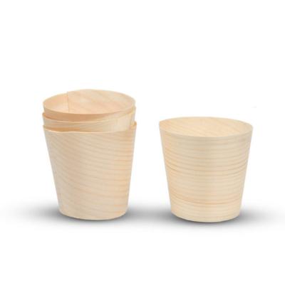 Chine Le dessert jetable de FDA met en forme de tasse les tasses servantes JFB-WC-010 de nourriture en bois de pin à vendre