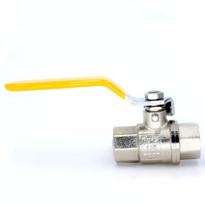 China Heating and cooling systems. High Quality PN40 Forged Brass Ball Valve To Tap Water Systems Water Valve Female Thread Double Handle Yellow Level Long Caliber for sale