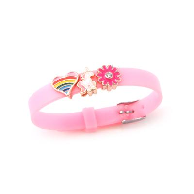 China 2019 CLASSIC New Arrivals Lovely DIY Pony Charm Silicone Wristband Bracelet For Kids for sale