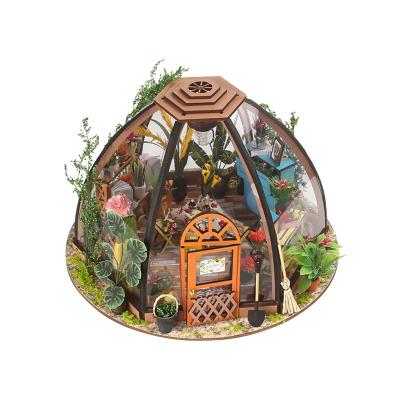 China Wooden DIY Miniature Dollhouse With Furniture Gardening Tool LED Light Battery for sale