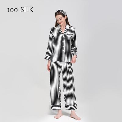 China New Fashion Women's Nightwear QUICK DRY Silk Nightwear Sexy Lace Satin Sleepwear Robe for sale