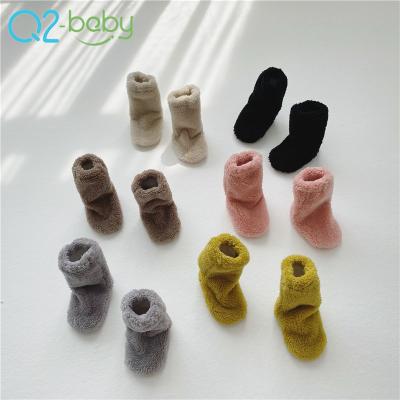 China Q2-baby F208 New Arrival 2020 Rabbit Plush Soft Bottom Baby Non Slip Socks Shoes for sale