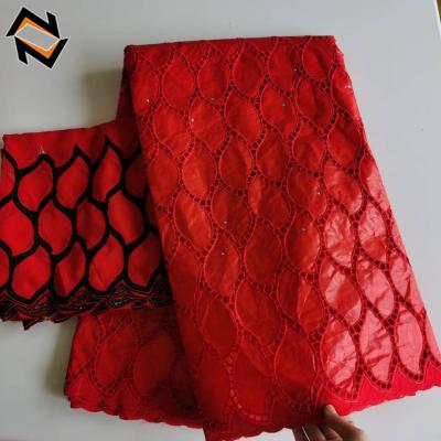 China Guinea Jacquard Brocad Embroidery Fabric Sustainable Bazin Riche 100% Cotton Lace for sale