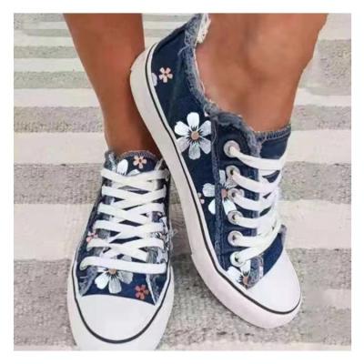 China Fashion Trend Sneaker Canvas Shoes For Women Girls Sport Shoes Wholesale High Quality Sports Shoes Strap Sneakers for sale