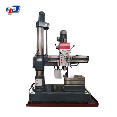 China Z3032 Metal Radial Drilling Machine Multifunctional 1800*700*2100 900 KG zu verkaufen