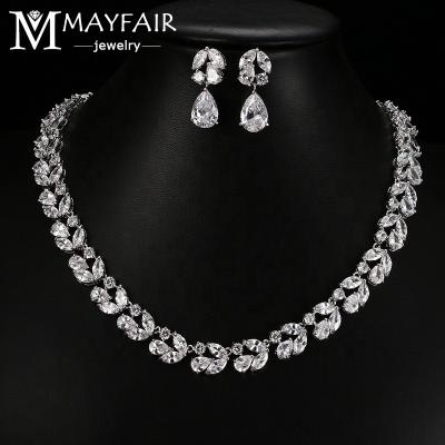 China FASHIONABLE Wholesale Sparkling Bridal Jewelry Set New Classic Leaf Shape Female Water Drop CZ Choker Tennis Necklace Earring Set For Women for sale