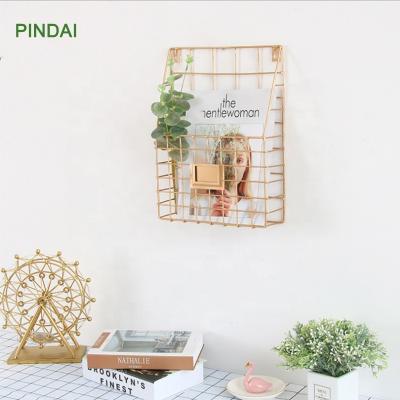 China Metal Home Wall Morden Bookcase Decor Floating Book Shelves For Living Room Bar for sale