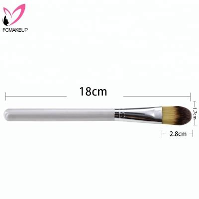 China Beauty Care Make Tools Soft Synthetic Hair White Wooden Handle Studio Best Makeup Brush For Powder Blush Wet Foundation Brush for sale