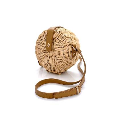 China Fashion Women Summer Bali Rattan Shoulder Sling Bag Handwoven Beach Rattan Straw Round Cross - Body Bag for sale