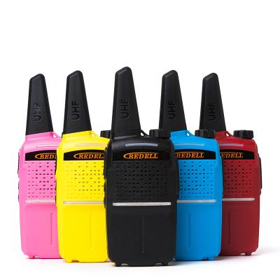 China Mobile Phone Transceiver 1100mAh New Year Hot Cheap Walkie Talkie 1100mAh for sale