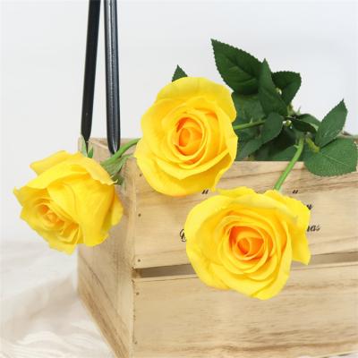 China Realistic Realistic High Simulation Real Touch Artificial Latex Rose Flowers For Indoor Flower Arrangement for sale