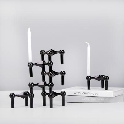 China Minimalist Modern Luxury Home Decor Accessories Nordic Metal Candle Holders for sale