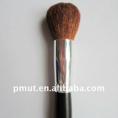 China Angular Blush Camel Hair Makeup Brush for sale