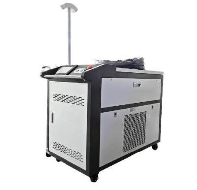 China PVC 1500W Continuous CW Laser Cleaning Machine For Mobile High Efficiency Lazer Rust Removal for sale