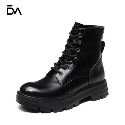 China Brand New High Quality Genuine Leather Deodorization Design Women Popular Boots for sale