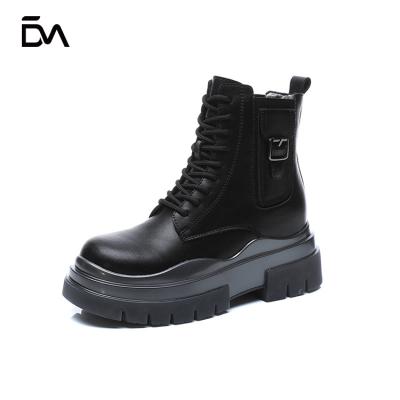 China Deodorization New Listing In Stock Soft Sole Genuine Leather Brand New Women Boots for sale