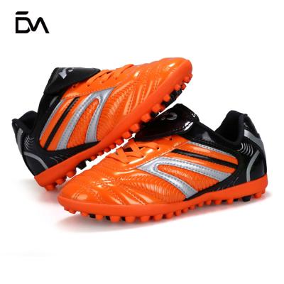 China 2021 Hot Selling Comfortable Antisilp Wearproof Children Kids Soccer Breathable Shoes for sale