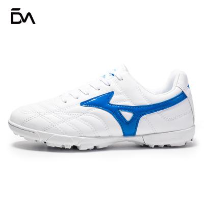 China 2021 wholesale comfortable breathable wearproof non-slip kids foorball soccer shoes for sale