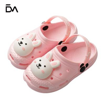 China 2021 wholesale summer beach cave lightweight animal shoes for kids children cartoon slippers for sale