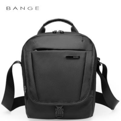 China With 2019 New Factory Students USB Small Shoulder OEM Travel Trunk Waterproof Korean Custom Korean Men's Sling Bag Bulk Logo White Mini for sale